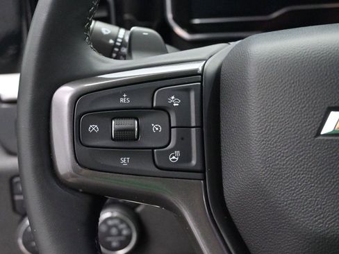 Used 2024 Chevrolet Silverado 1500 High Country w/ High Country Premium Package AWD/4WD image 18