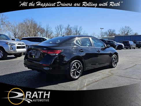 Used 2024 Nissan Sentra SV image 6