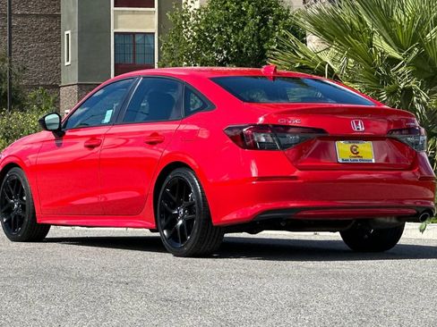 Used 2025 Honda Civic Sport image 5