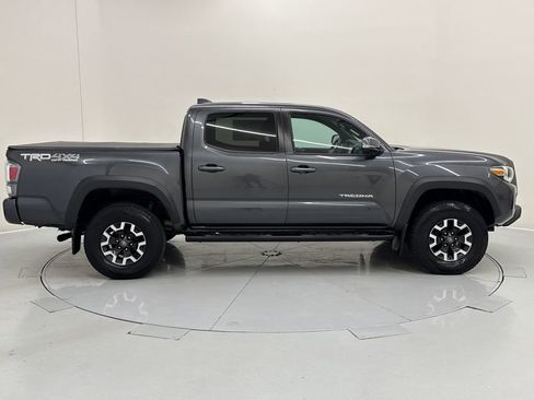 Used 2021 Toyota Tacoma TRD Off-Road w/ Technology Package image 6