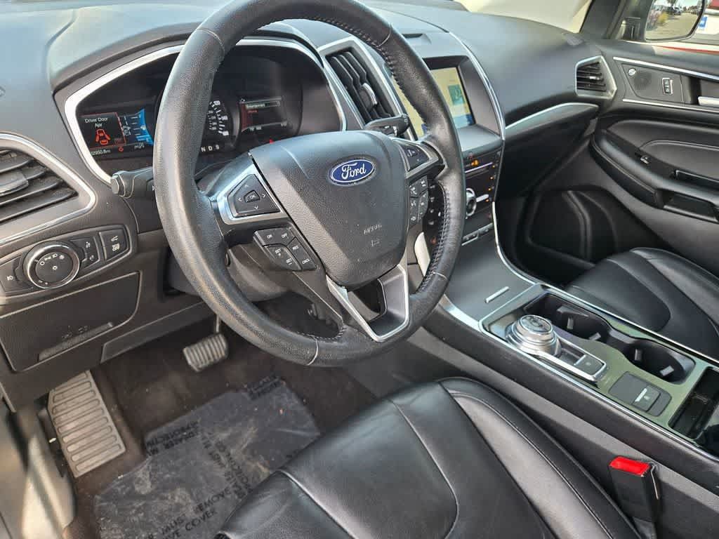Used 2019 Ford Edge Titanium AWD/4WD image 10