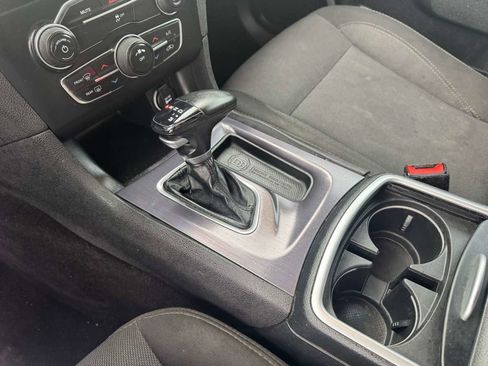 Used 2017 Dodge Charger SE image 33