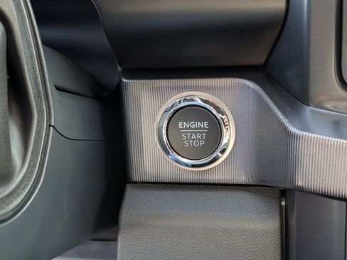 New 2026 Ford F250 Platinum w/ Tremor Off-Road Package image 25