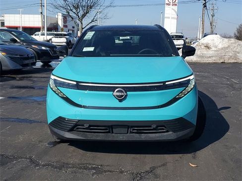 New 2026 Nissan Leaf Platinum+ w/ Cargo Package (Platinum+) image 2