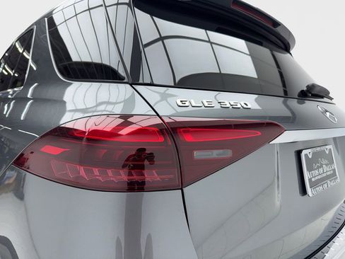 Used 2025 Mercedes-Benz GLE 350 4MATIC image 9