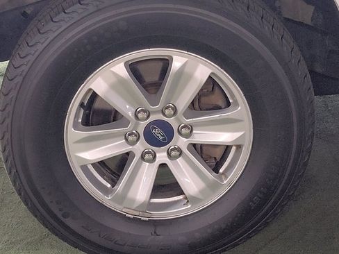Used 2015 Ford F150 XL w/ Equipment Group 101A Mid AWD/4WD image 31
