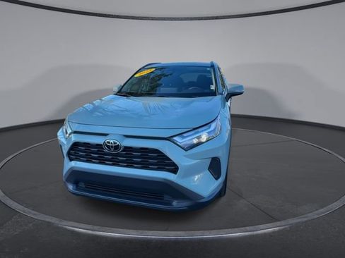 Used 2023 Toyota RAV4 XLE image 5