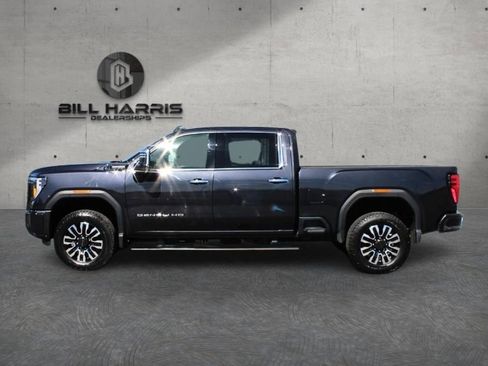 Used 2024 GMC Sierra 2500 Denali Ultimate image 10