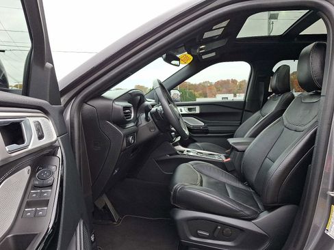 Used 2023 Ford Explorer ST w/ Equipment Group 401A image 15