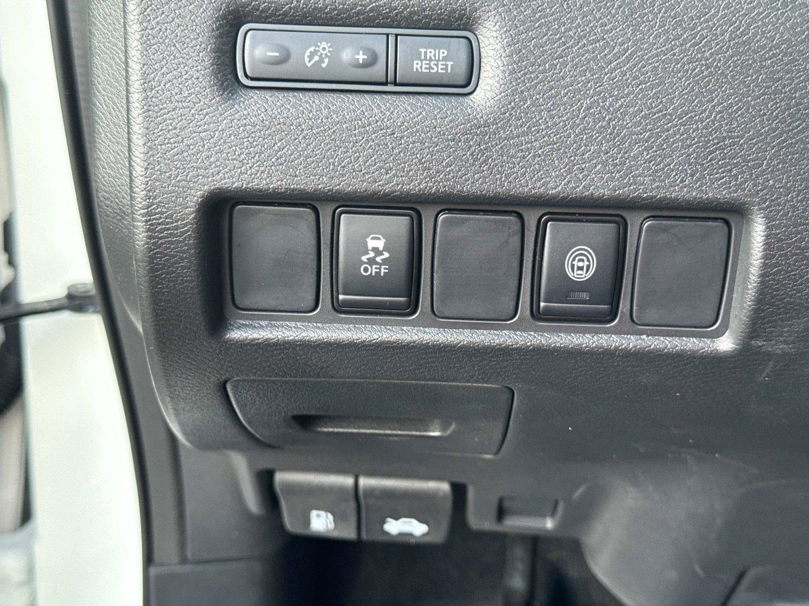 Used 2024 Nissan Murano SV w/ SV Midnight Edition Package FWD image 31