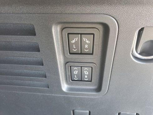 New 2026 Buick Enclave Sport Touring w/ Power Package image 31