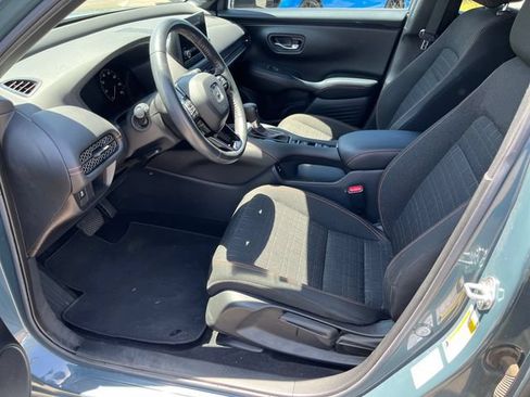Used 2024 Honda HR-V Sport image 2