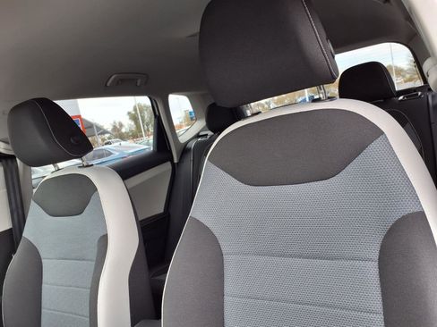 New 2026 Volkswagen Taos S image 11