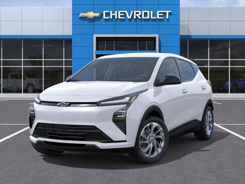 New 2027 Chevrolet Bolt LT FWD image 6