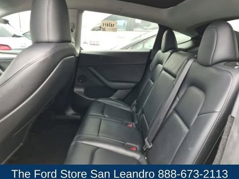 Used 2025 Tesla Model Y Long Range RWD image 10