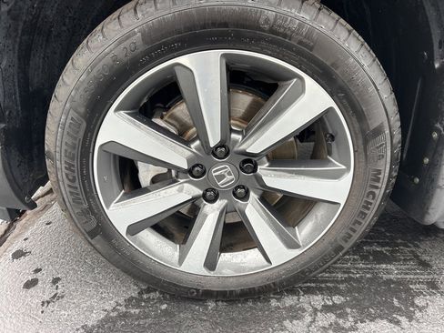 Used 2025 Honda Pilot Touring image 27