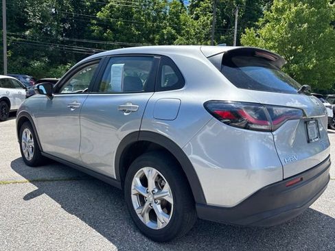 Used 2024 Honda HR-V LX image 2