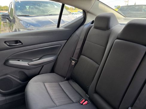 Used 2025 Nissan Altima 2.5 SV FWD image 39