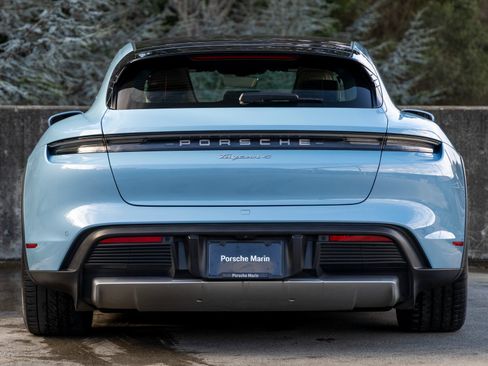 Certified 2024 Porsche Taycan 4 Cross Turismo image 10