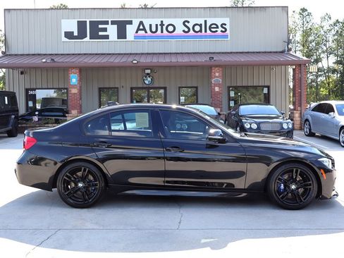 Used 2016 BMW 340i Sedan w/ M Sport Package RWD image 8