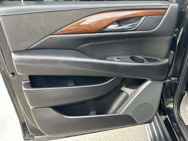 Used 2019 Cadillac Escalade ESV Premium Luxury AWD/4WD image 23