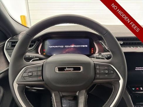 New 2026 Jeep Grand Cherokee Altitude AWD/4WD image 13