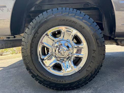 Used 2018 RAM 2500 Tradesman w/ Chrome Appearance Group AWD/4WD image 14