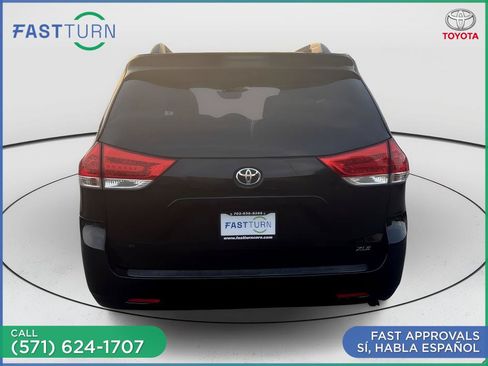 Used 2014 Toyota Sienna XLE FWD image 11