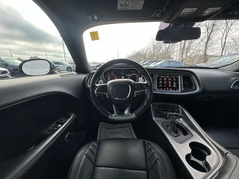 Used 2018 Dodge Challenger SRT Hellcat image 18