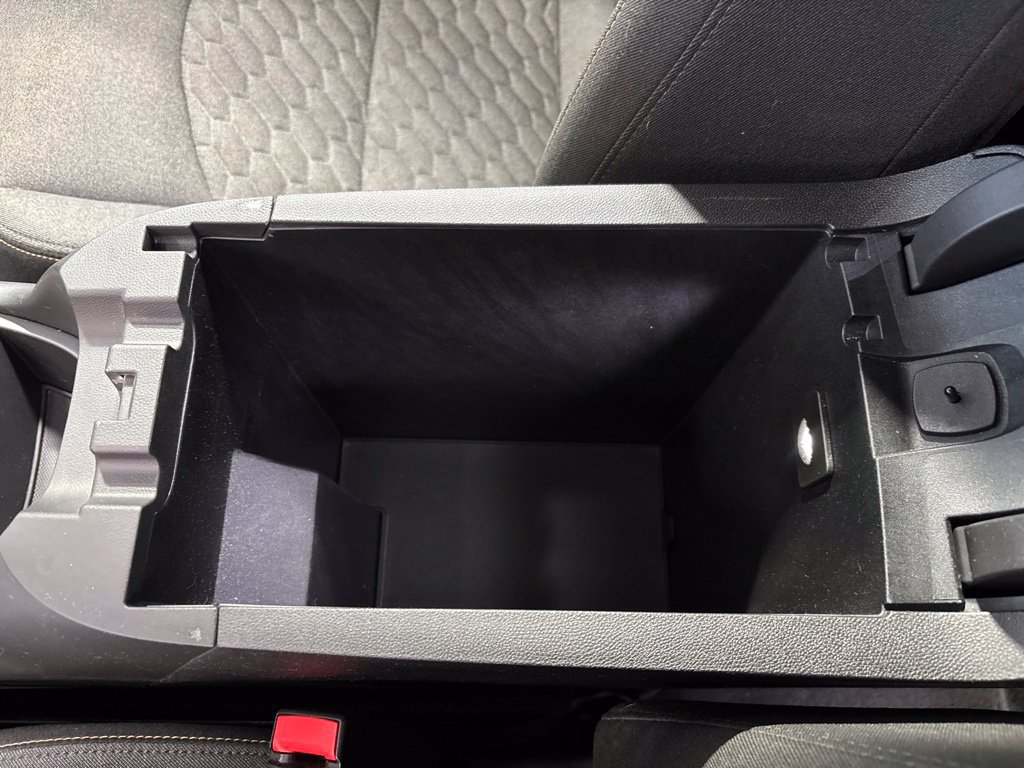 Used 2018 Chevrolet Equinox LT FWD image 25