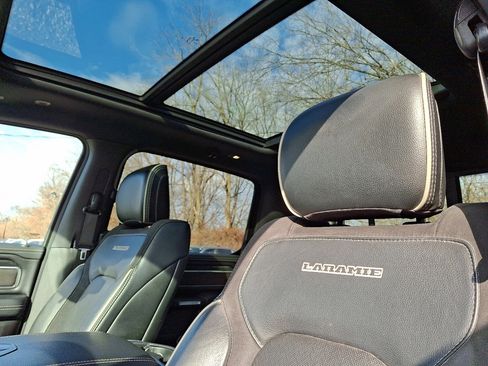 Certified 2022 RAM 1500 Laramie image 24