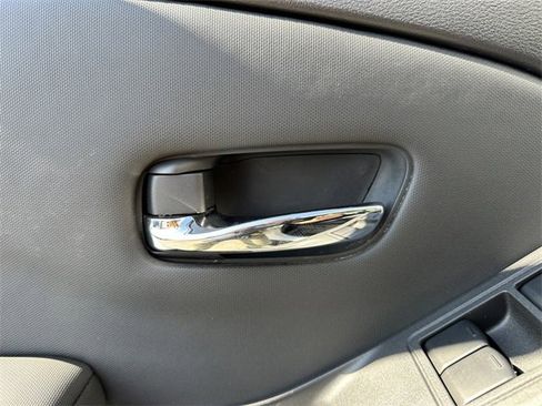 Used 2024 Nissan Frontier SL w/ Technology Package image 34