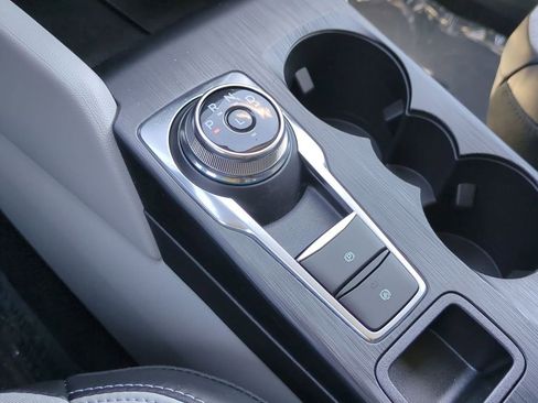 New 2025 Ford Escape SE image 31