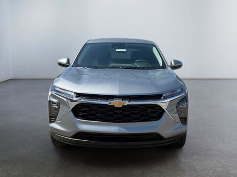 New 2026 Chevrolet Trax LS image 8