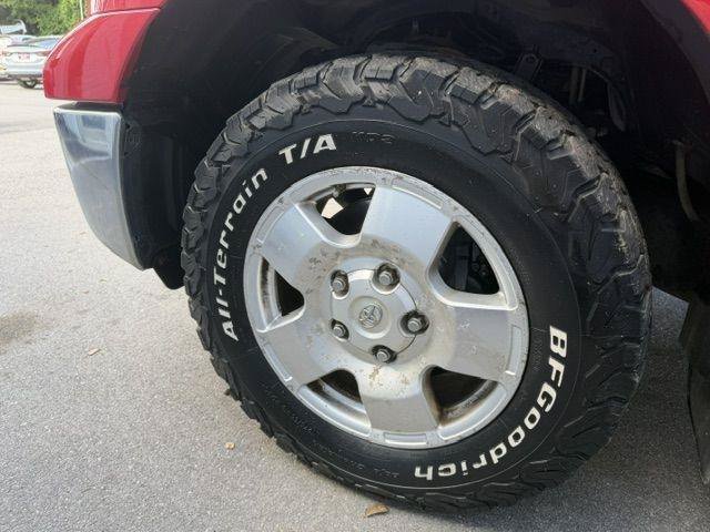 Used 2011 Toyota Tundra 4x4 Double Cab w/ TRD Off-Road Pkg image 19