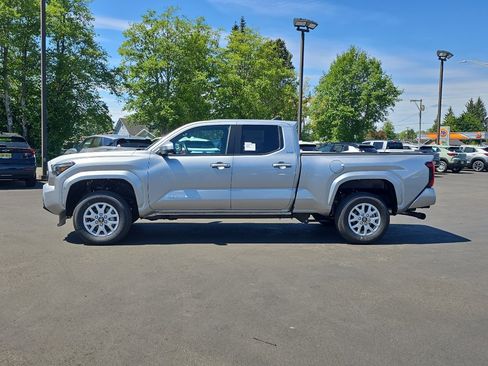 New 2026 Toyota Tacoma SR5 AWD/4WD image 6
