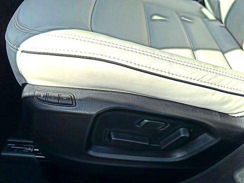 New 2025 MAZDA CX-5 AWD 2.5 S w/ Premium Plus Pkg image 12