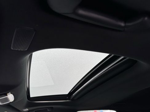 Used 2023 Lexus RX 350 Premium image 15