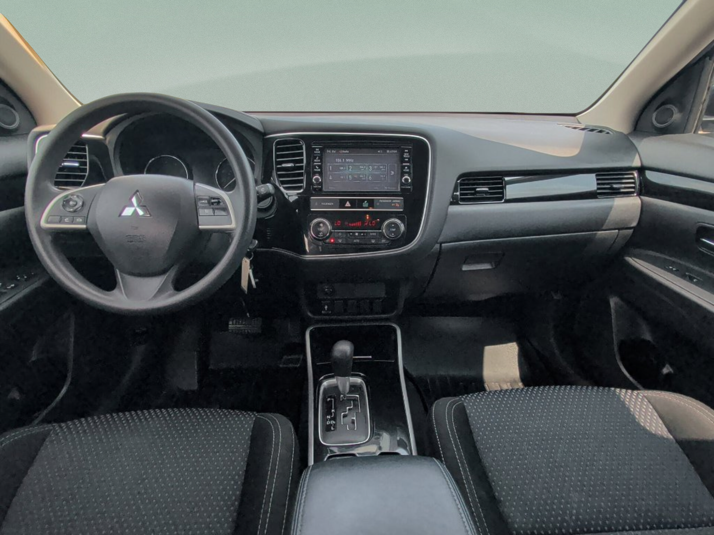 Used 2019 Mitsubishi Outlander ES AWD/4WD image 30