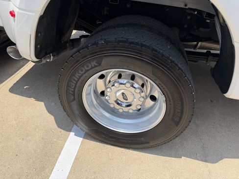 Used 2019 Ford F450 Platinum w/ Platinum Ultimate Package AWD/4WD image 41