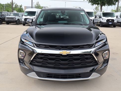 Used 2023 Chevrolet Blazer LT FWD image 9