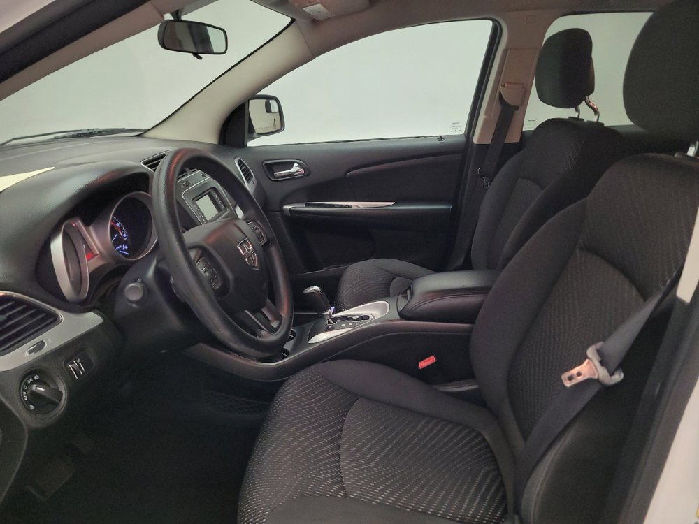 Used 2016 Dodge Journey SE w/ Flexible Seating Group FWD image 17