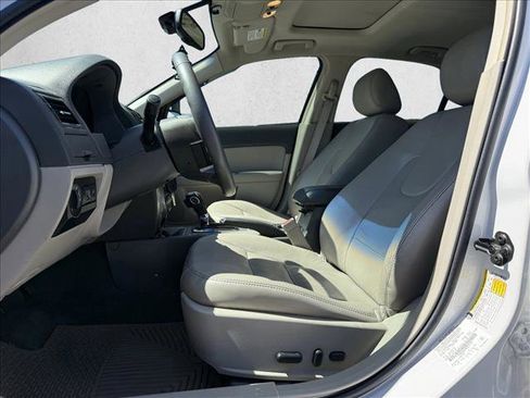 Used 2011 Ford Fusion SEL w/ 302A Rapid Spec Order Code FWD image 11