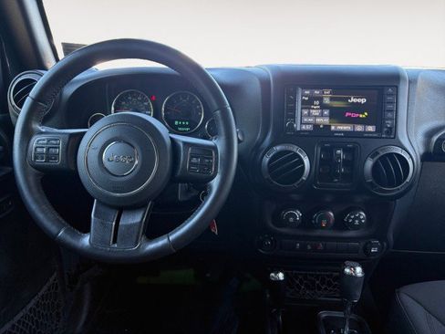 Used 2017 Jeep Wrangler Unlimited Sport w/ Quick Order Package 24S AWD/4WD image 2
