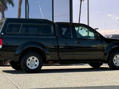 Used 2018 Nissan Frontier S RWD image 13