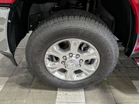 Used 2026 RAM 2500 Big Horn AWD/4WD image 8