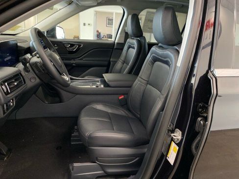 New 2025 Lincoln Aviator Reserve w/ Illumination Package image 38