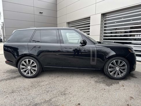 Certified 2023 Land Rover Range Rover SE AWD/4WD image 9