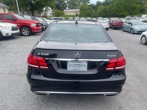 Used 2014 Mercedes-Benz E 550 4MATIC Sedan image 7