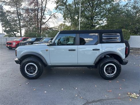 Certified 2021 Ford Bronco Badlands image 8